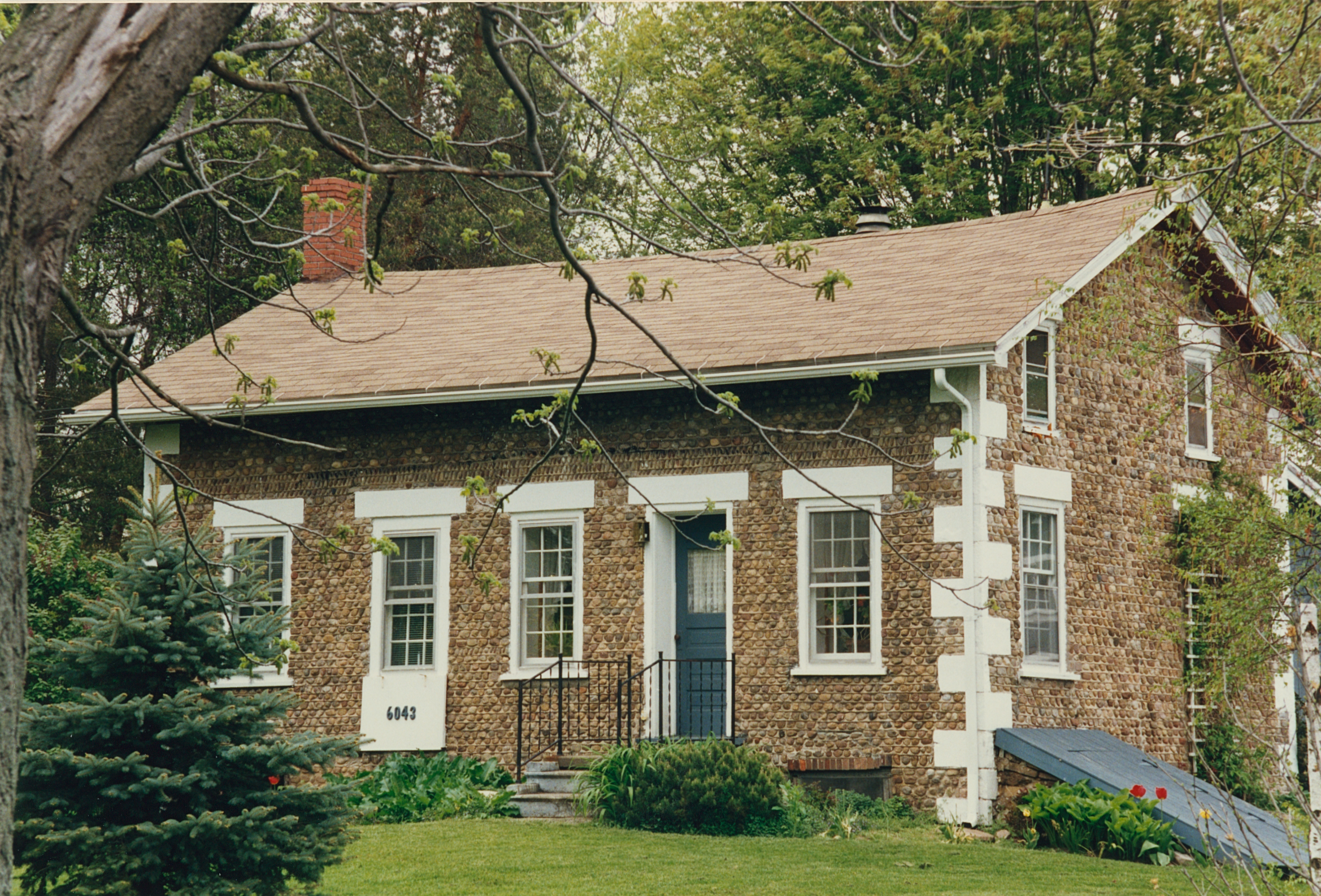 New-4 6043 Condren Rd 1